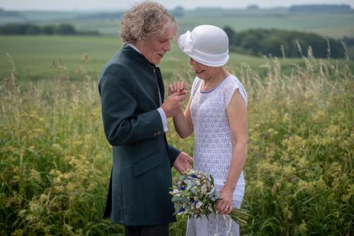 592-Heather&Graham-8736